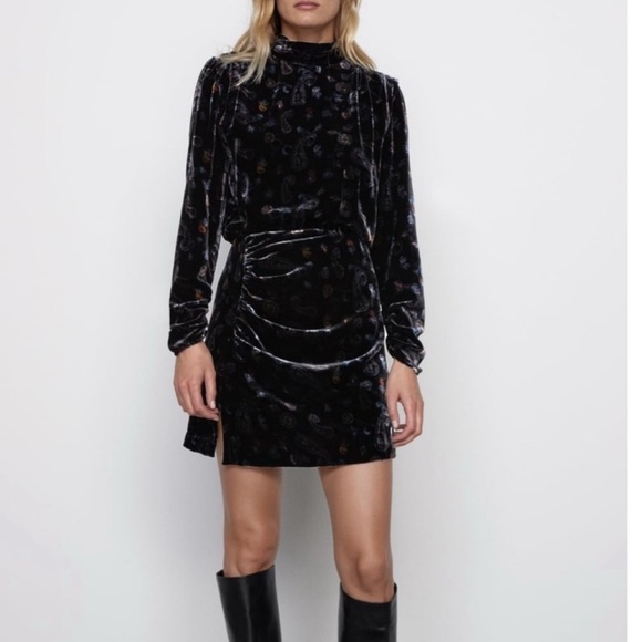Zara Dresses & Skirts - ZARA Velvet Paisley Mini Dress Black Long Sleeve Open Back | Size XL (Fits L)